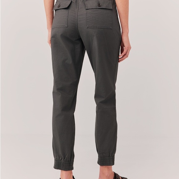 Pact Twill Joggers NWT size Medium storm gray - Picture 2 of 3